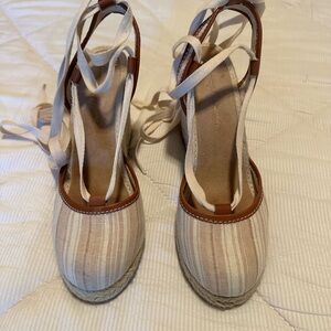 Elegant Striped Espadrille Wedges